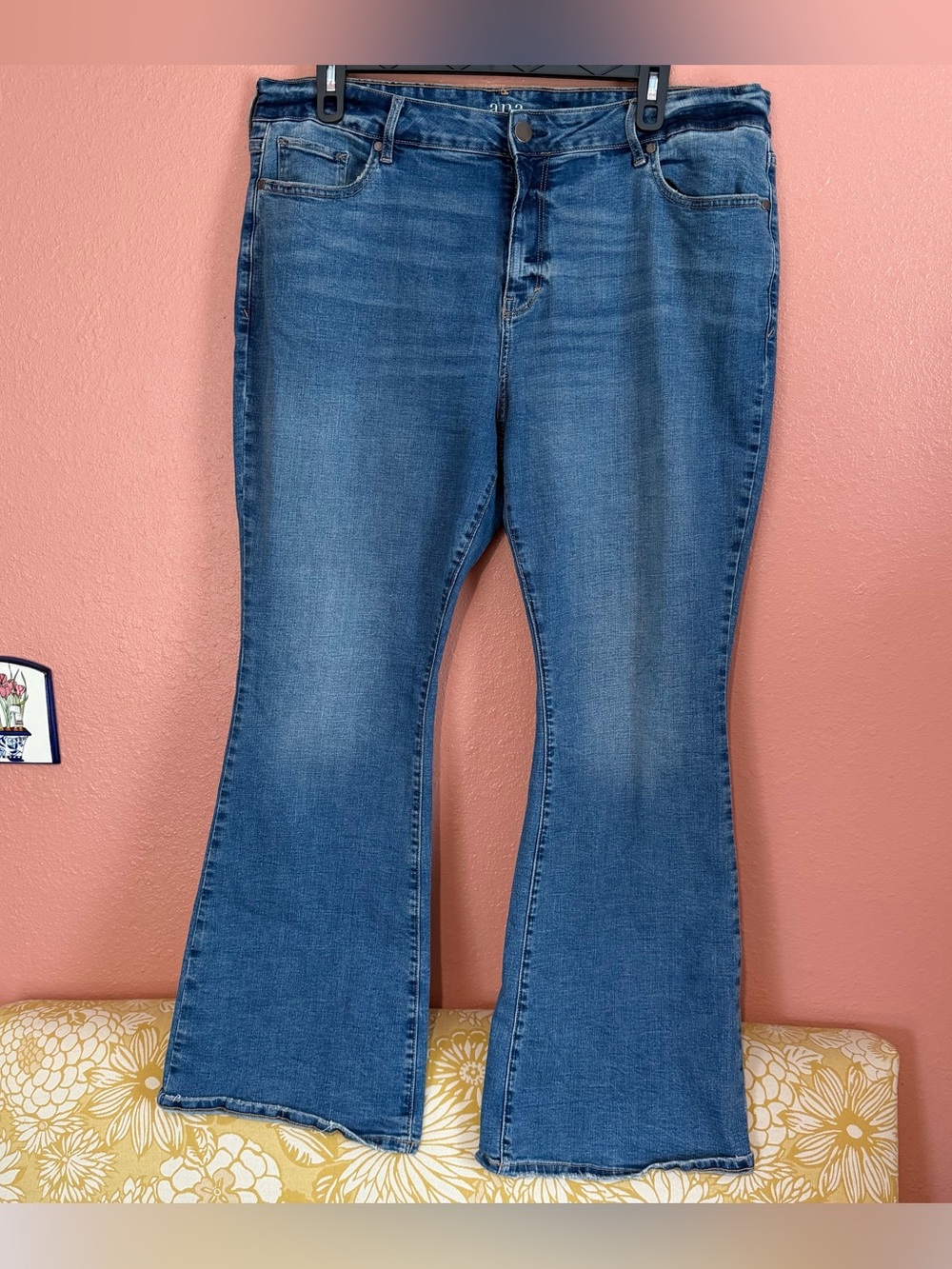 a.n.a Blue Jean High-Rise Flare
